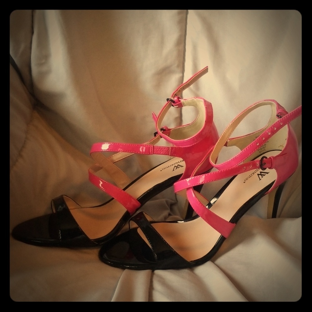 Black/Pink Worthington heels